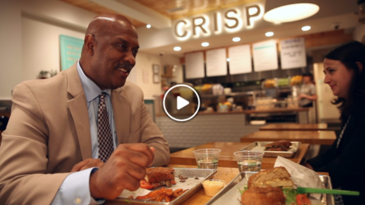 Rep. Dwight Evans eats at Philly  based HipCityVeg in DC to discuss importance of healthy eating